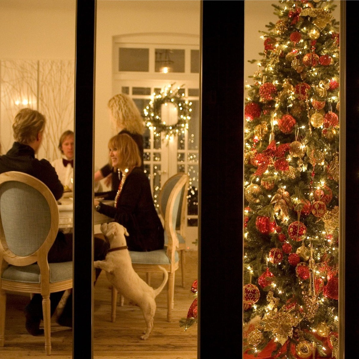 The Beauty of Glass: Why Christmas Decorations Are Made to Be Kept