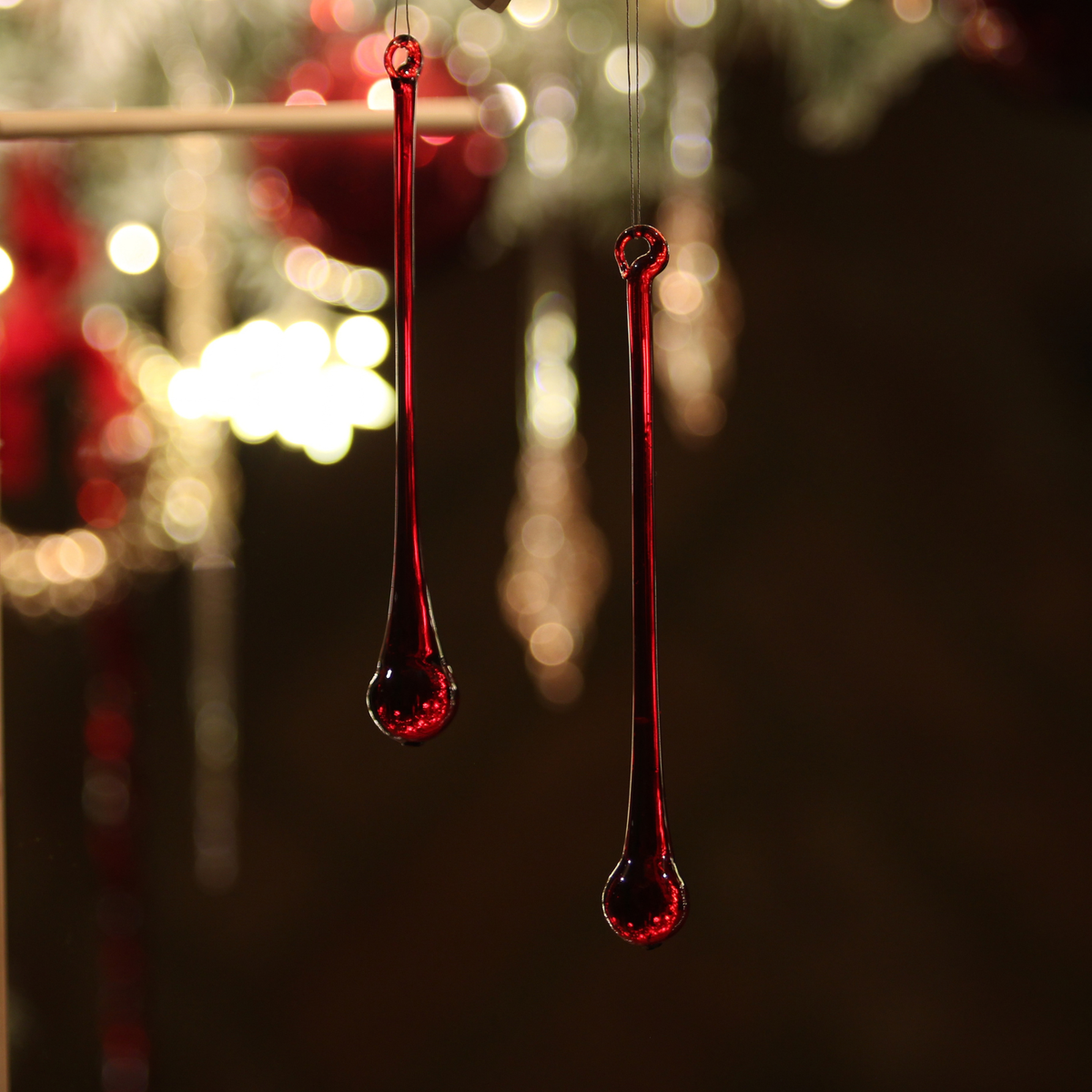 Burgundy Glass Drop - 15 cm